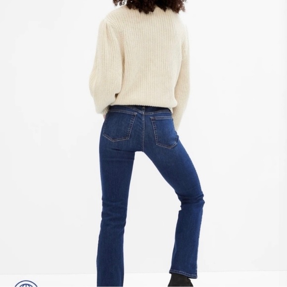 GAP Perfect Boot Jeans Size 28 Dark Wash GAP For Good Classic Casual Bootcut - Picture 2 of 9